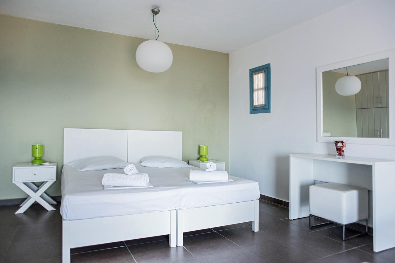 Aeri Aparthotel Folegandros Town Exterior photo
