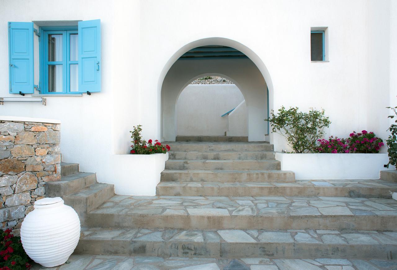 Aeri Aparthotel Folegandros Town Exterior photo